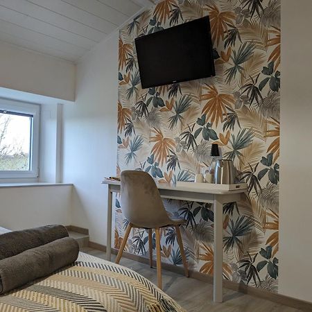 Bed and Breakfast Domaine De Calbiac Dolmayrac Exterior foto